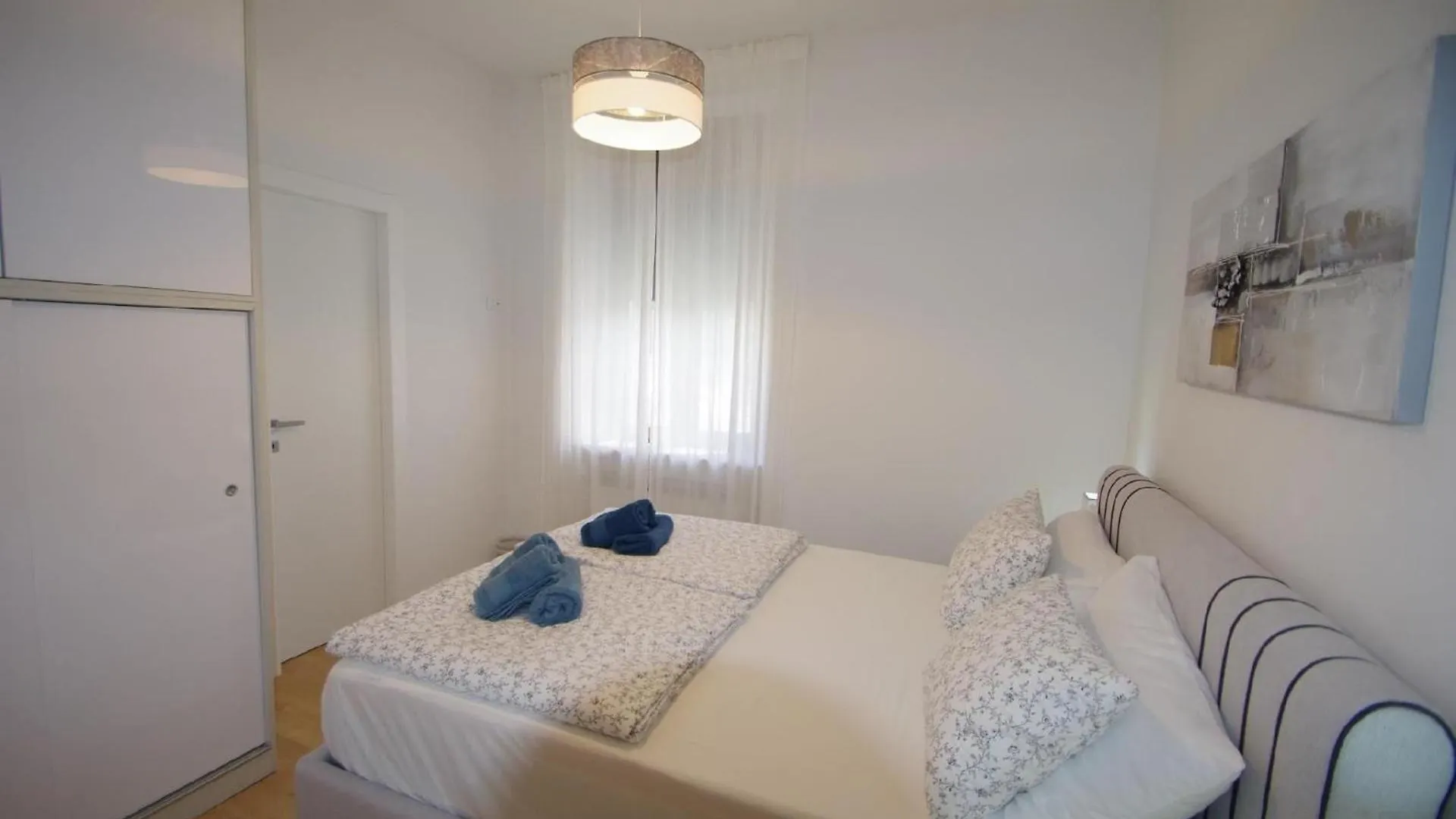 Apartment Moderne 2-Schlafzimmer-Wohnung In Pula