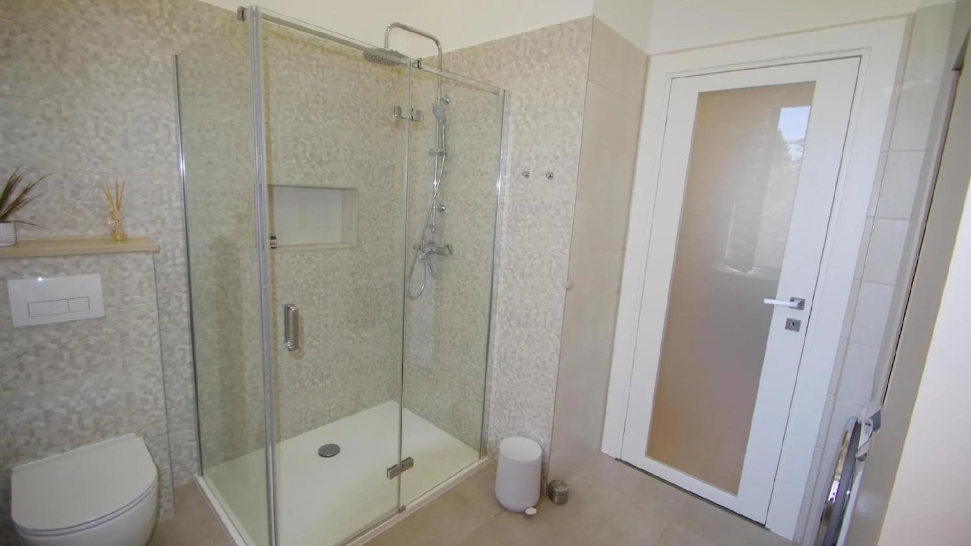Apartment Moderne 2-Schlafzimmer-Wohnung In Pula