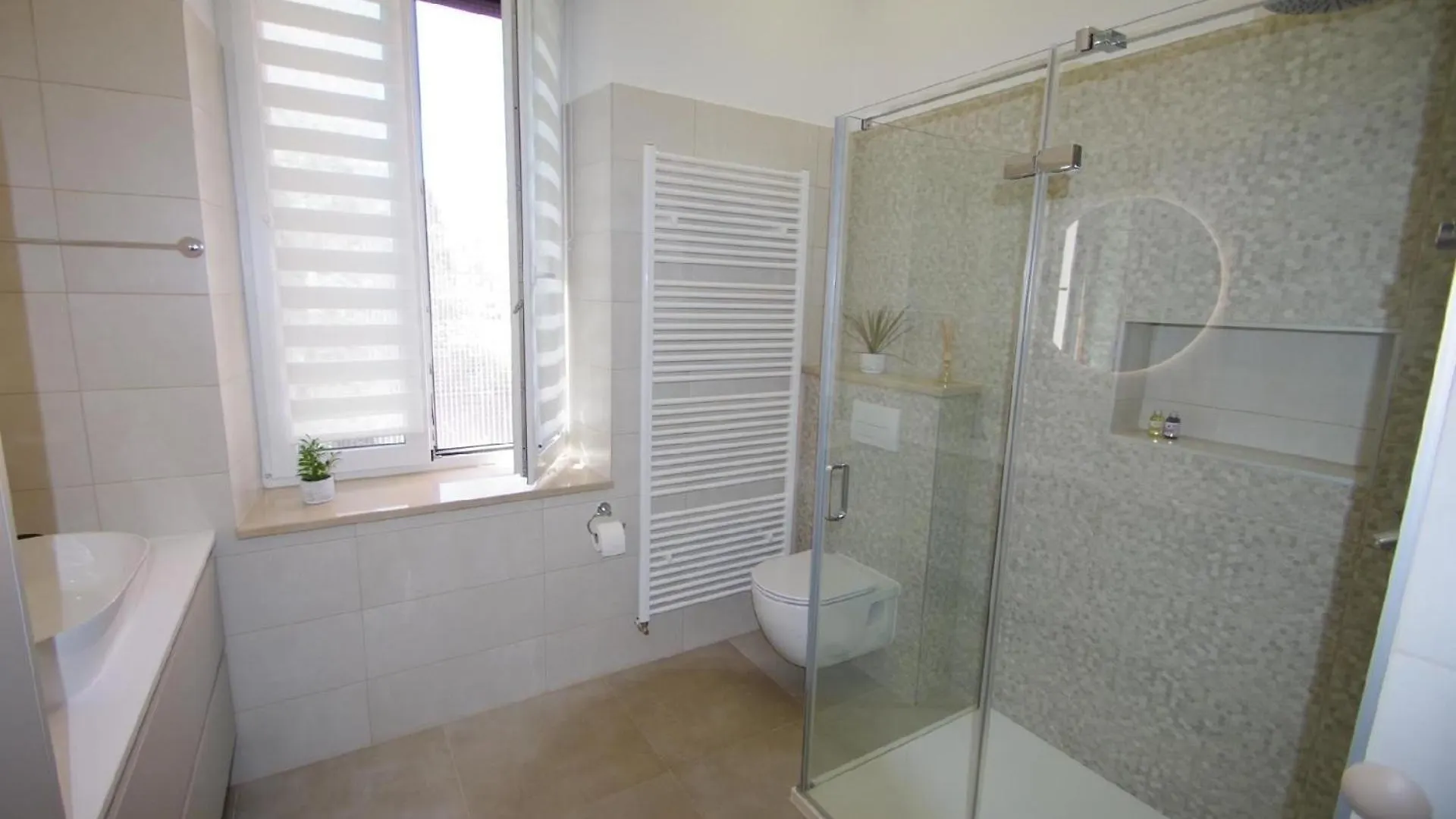 Moderne 2-Schlafzimmer-Wohnung In Pula Apartment